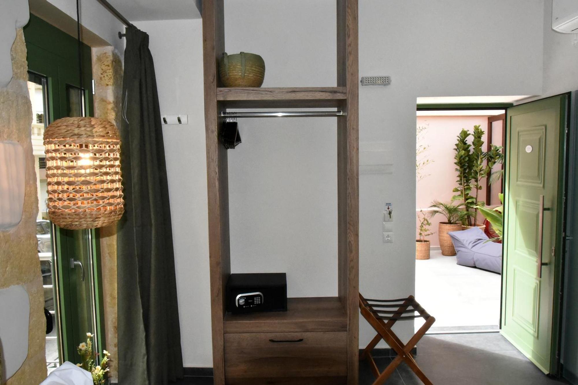 Casa Enetiko Hotel