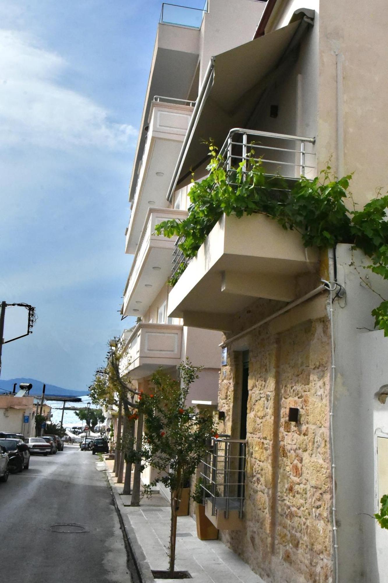 Casa Enetiko *