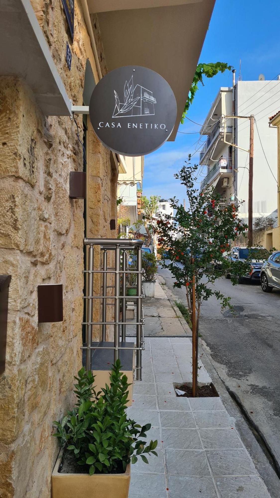 Hotel Casa Enetiko *